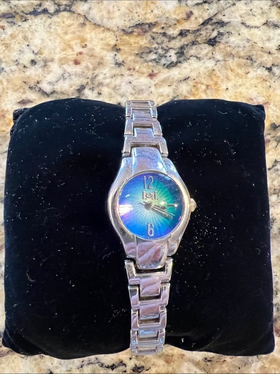 lei Accessories - Iei Vintage Small Silver-Link Watch with Blue-Green Dial